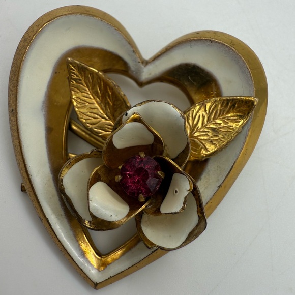 Coro Jewelry - Vintage Signed Coro Gold Tone Heart Enamel Flower Rhinestone Pin Brooch Retro